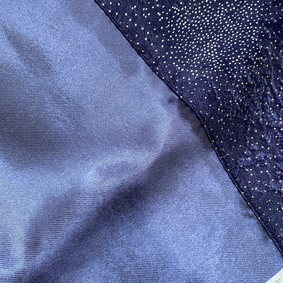 Sparkly, deep purple drapes - Picture 5 of 5